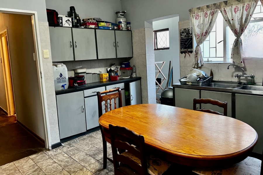 7 Bedroom Property for Sale in George Central Western Cape